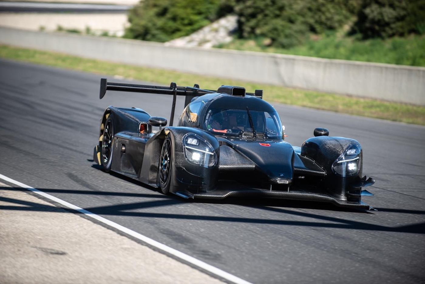 Duqueine D09 LMP3 en piste, livrée noire